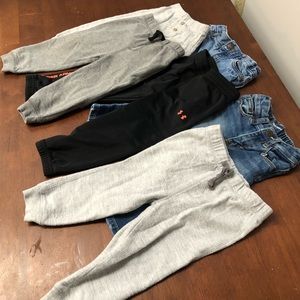 7 pairs of toddler boy pants - Size 18-24M